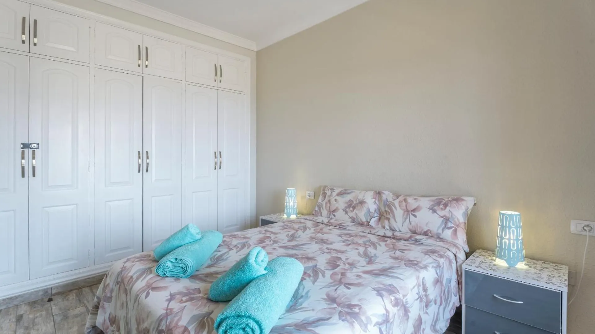 קוסטה דל סילנסיו Atlantis 3 One Bedroom, Sea Front דירה